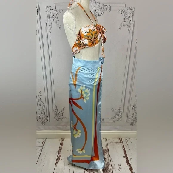 Three Piece-Set Bali Floral Bikini Swimsuit and Pareo Coverup - Picture 8 of 11